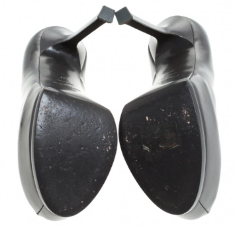 Noir Saint Laurent Paris - Escarpins à plateforme Tribtoo en cuir verni gris - Taille 37 en vente