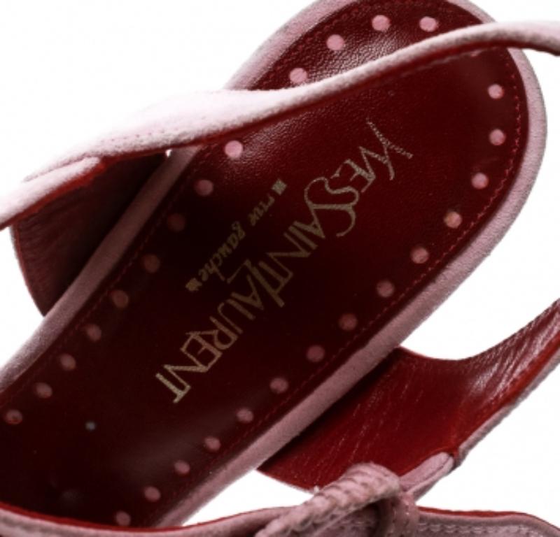 Saint Laurent Paris Sandalias de cuña con tiras cruzadas de ante rosa claro talla 39 Marrón en venta