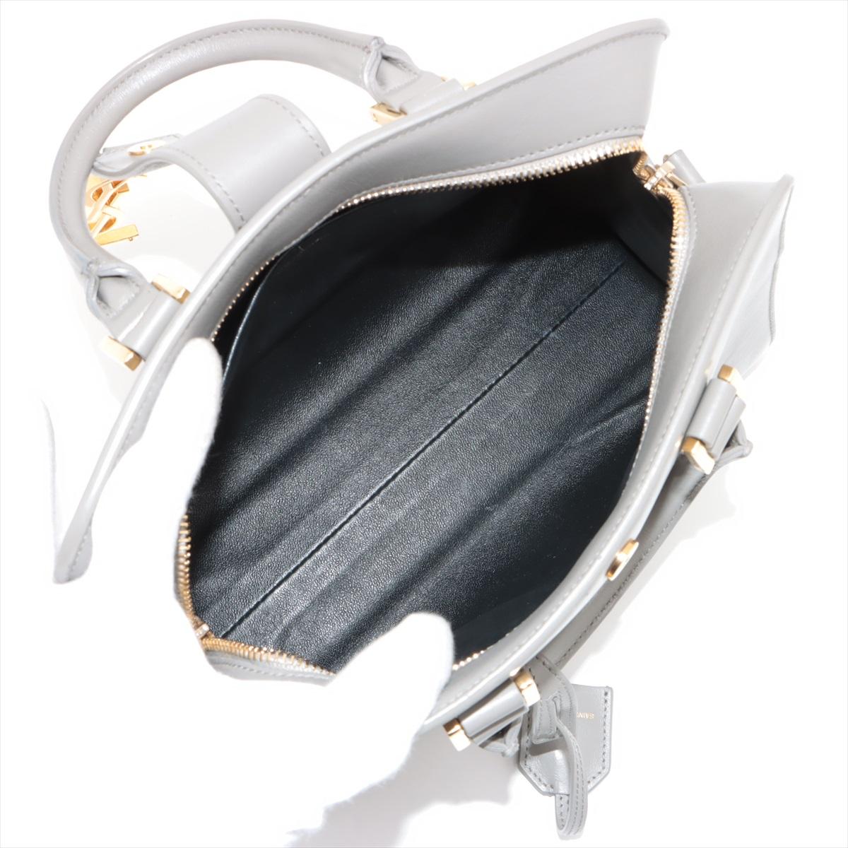Saint Laurent Paris Navy Cabas Leather Two - Way Handbag Grey For Sale 5
