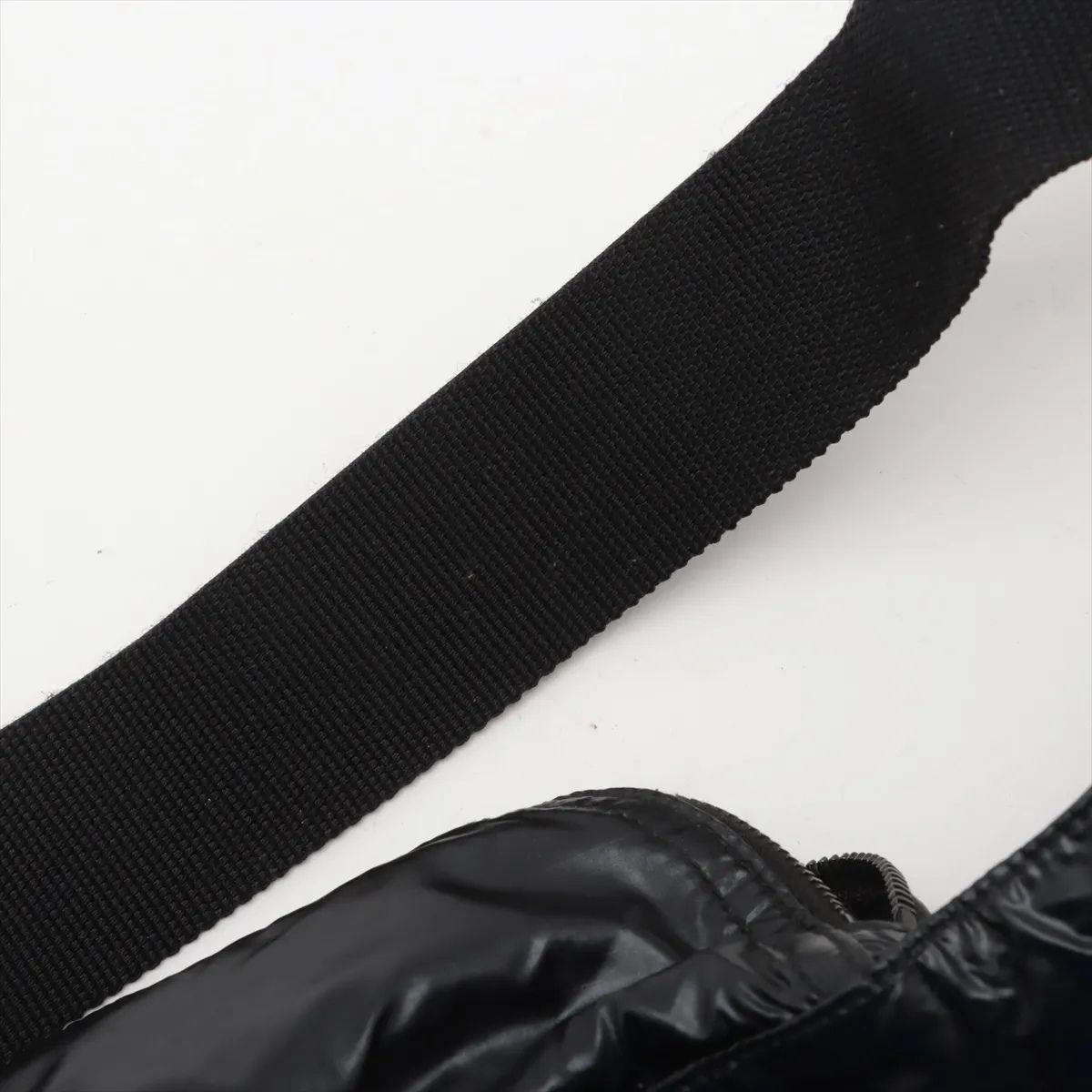 Saint Laurent Paris Nuxx Sling Bumbag Black For Sale 11