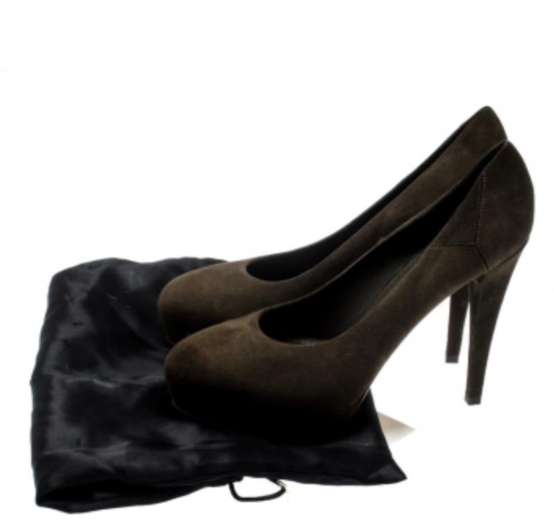 Saint Laurent Paris Olive Green Suede Platform Pumps 38 en vente 3