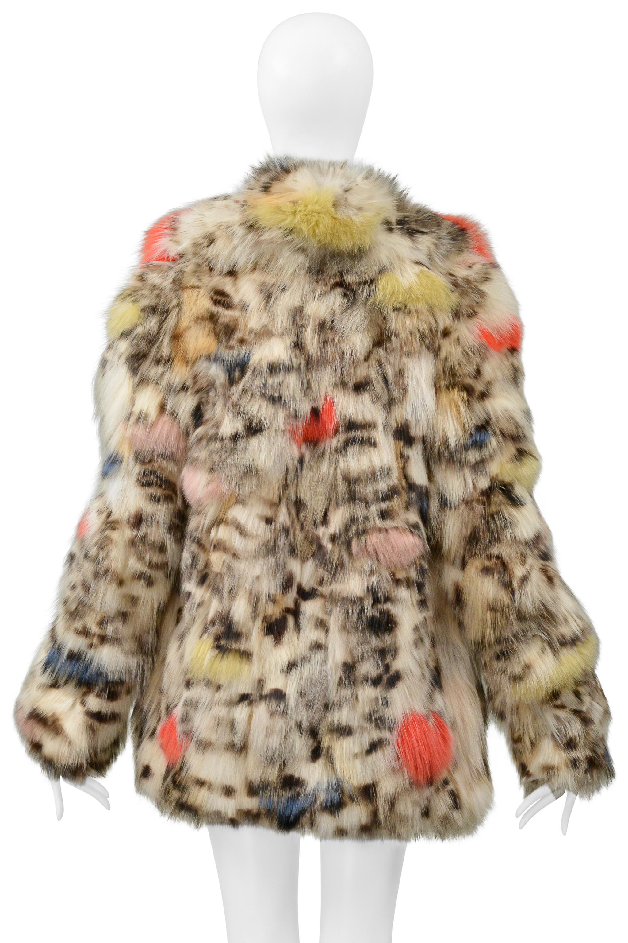Saint Laurent Paris Abrigo gordito de piel de zorro blanco y multicolor 2017 7