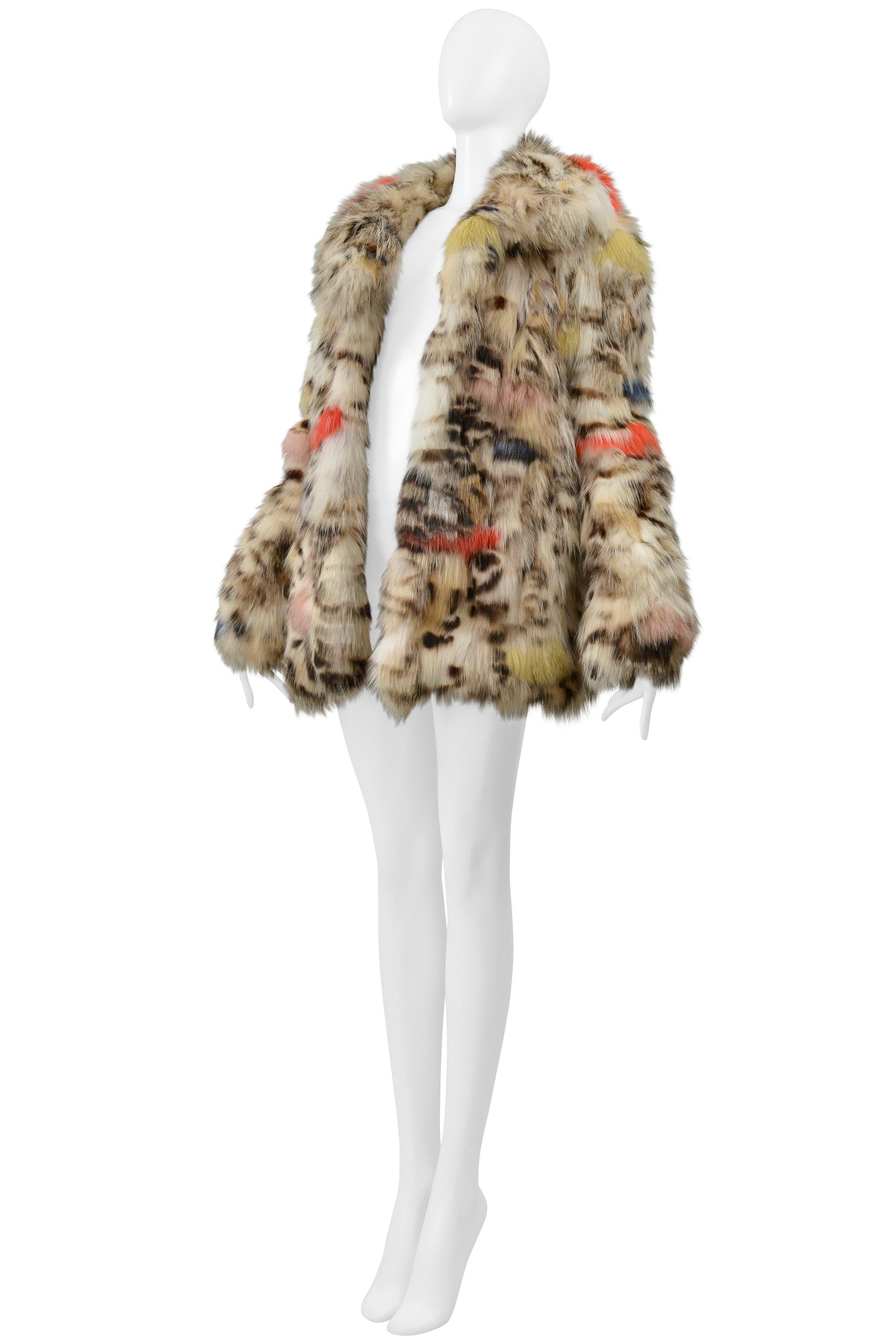 Saint Laurent Paris Abrigo gordito de piel de zorro blanco y multicolor 2017 3