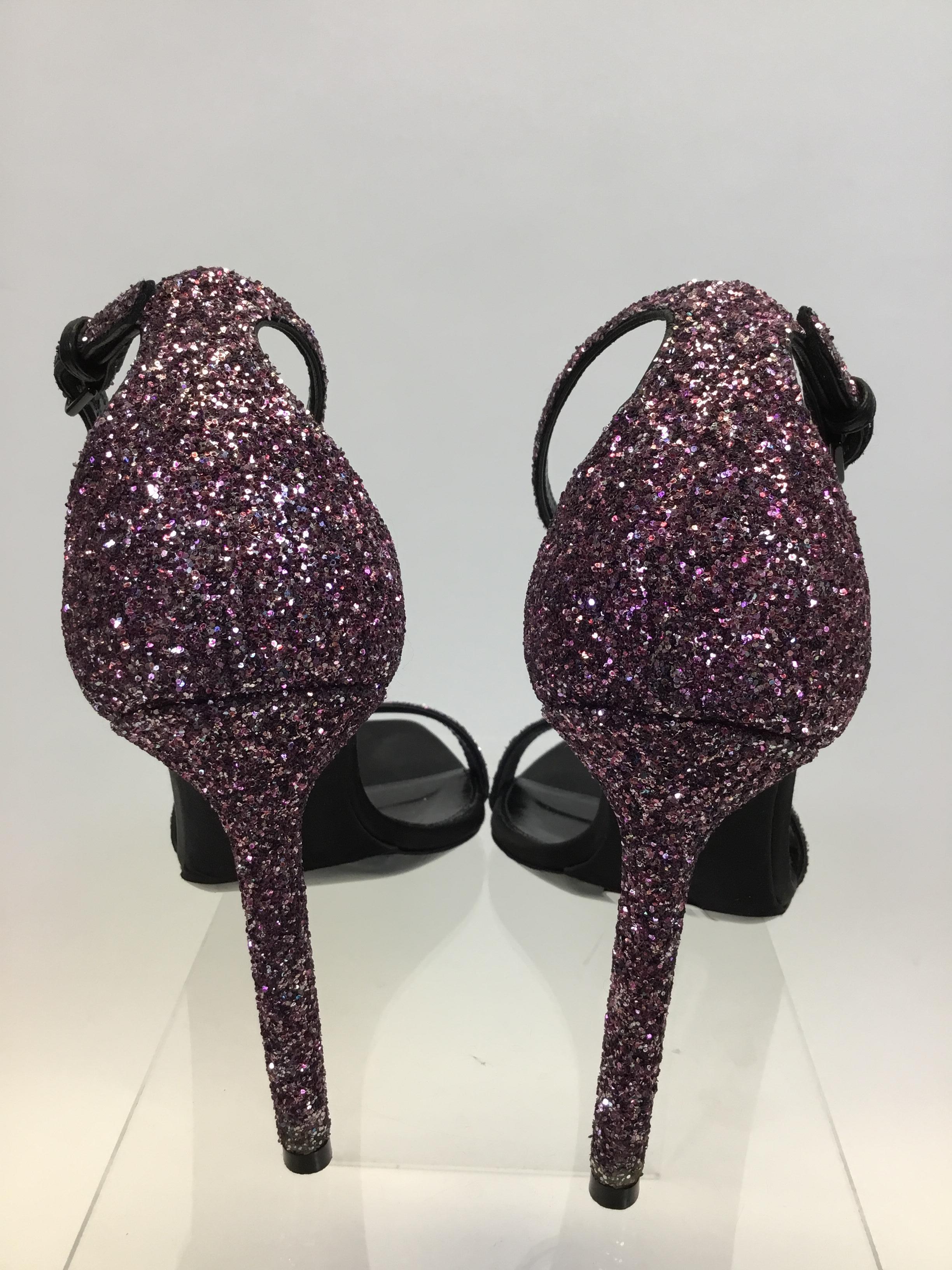Saint Laurent Pink and Purple Beaded Heel In Good Condition For Sale In Narberth, PA
