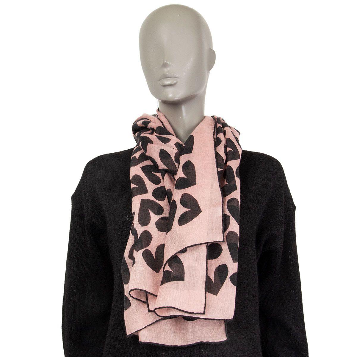 authentic Saint Laurent sheer heart-print shawl in blush pink and black cashmere (65%) and silk (35%). Has been worn with one pulled thread. Overall in very good condition. 

Width 200cm (78in)
Length 65cm (25.4in)