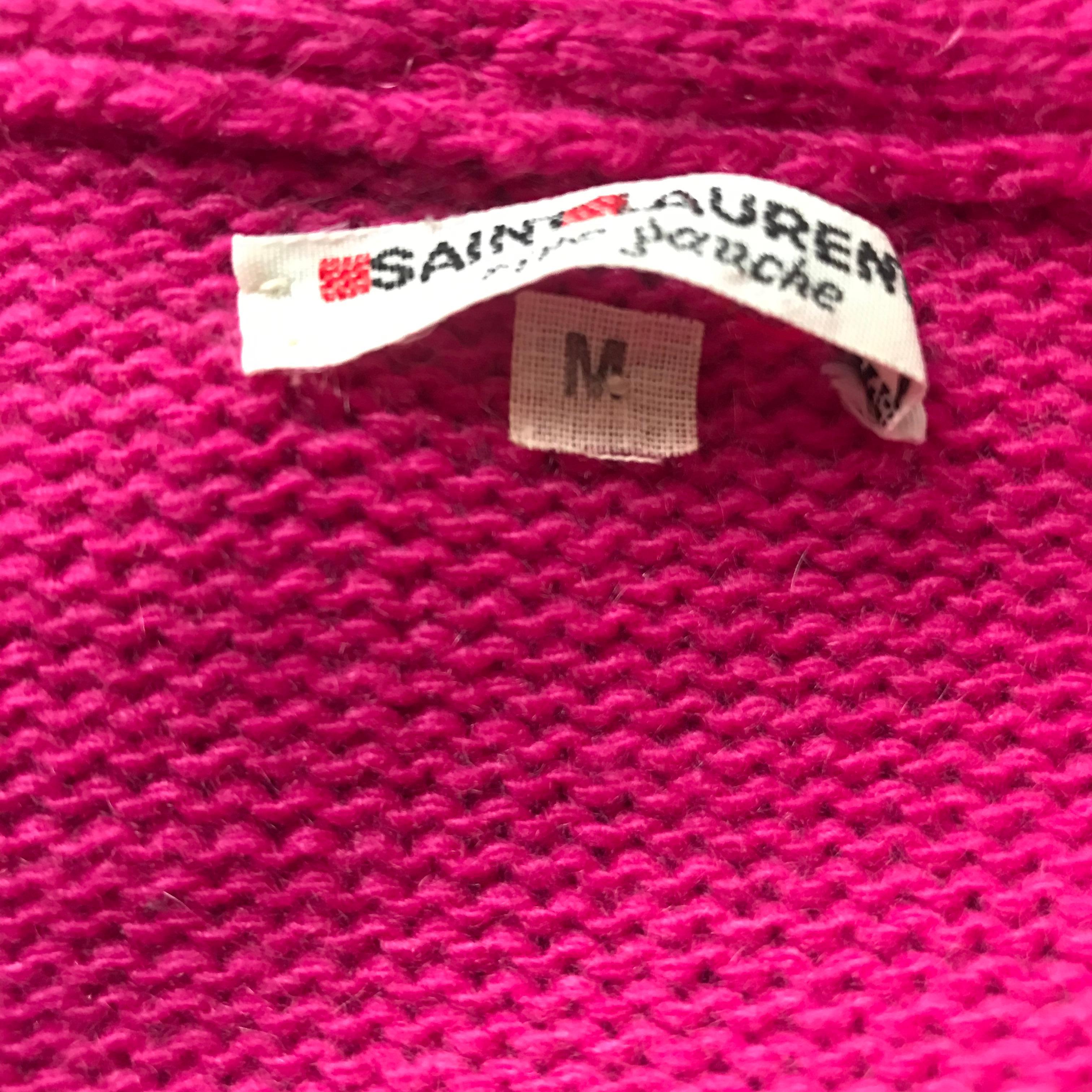 Saint Laurent Pink Cashmere Medium Size In Good Condition In Paris, FR