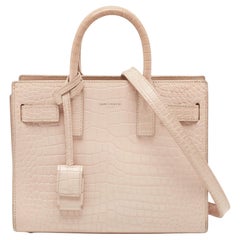 Saint Laurent Rosa Nano Classic Sac De Jour Tote aus Leder mit Krokodillederprägung Nano