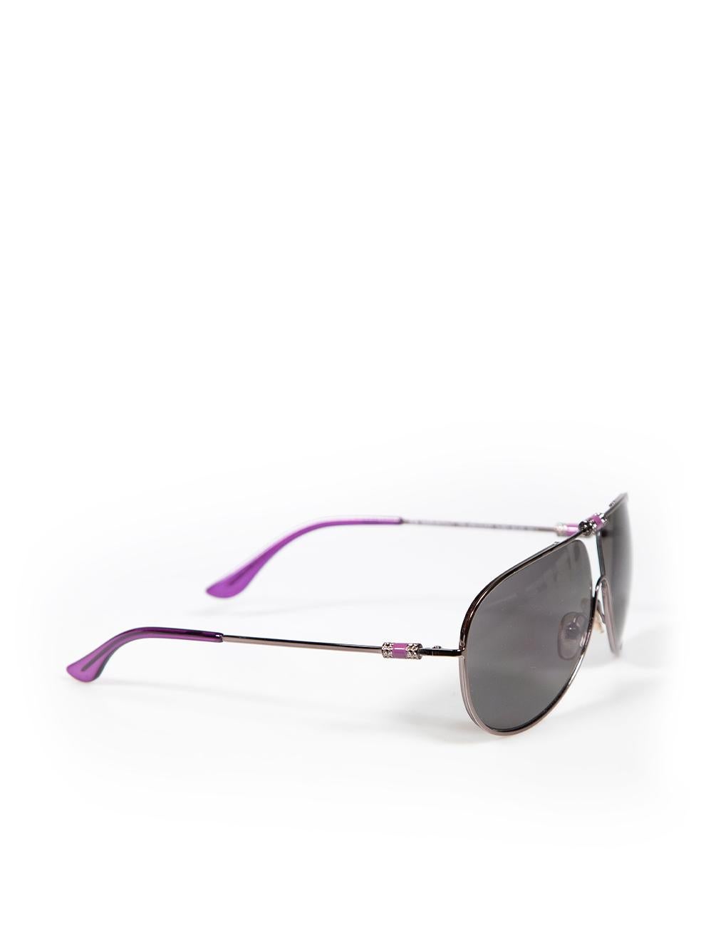 CONDITION is Very good. Hardly any visible wear to sunglasses is evident on this used Yves Saint Laurent designer resale item. This item comes with original cloth bag and box.
 
 
 
 Details
 
 
 Purple
 
 Metal
 
 Sunglasses
 
 Aviator frame
 
