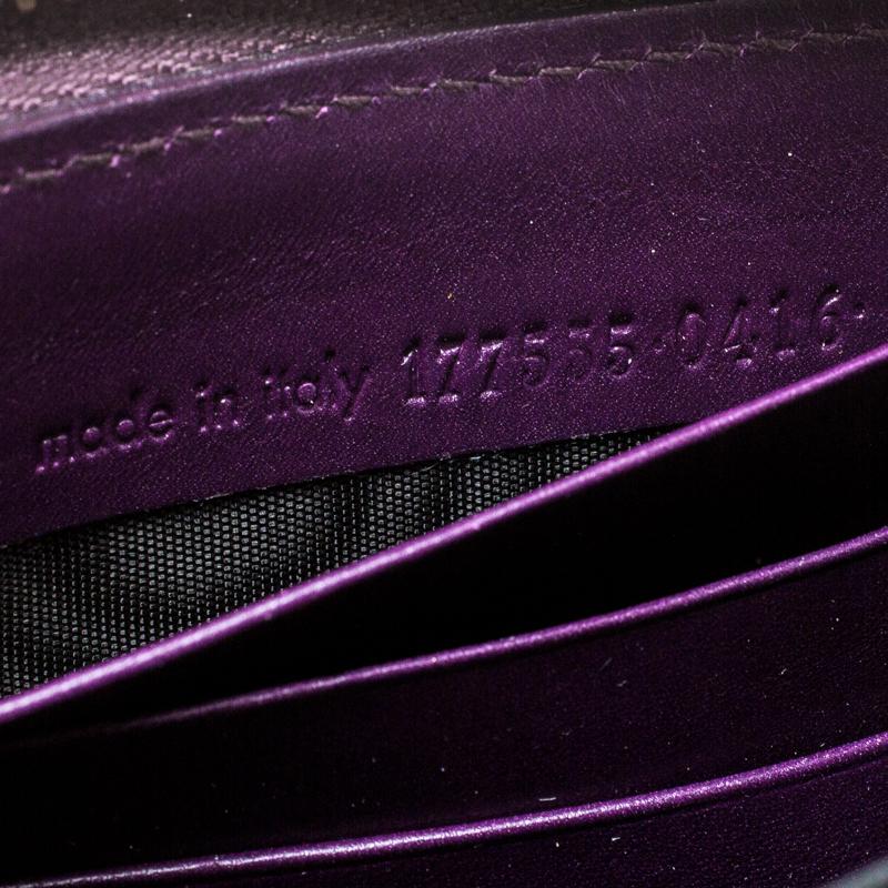 Saint Laurent Purple Patent Leather Belle de Jour Zip Around Wallet In Excellent Condition In Dubai, Al Qouz 2