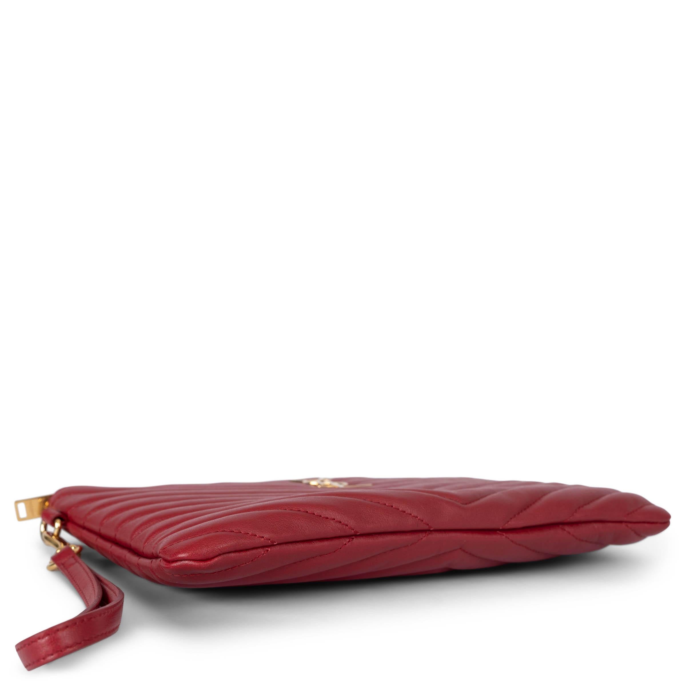 SAINT LAURENT raspberry leather CASSANDRE MATELASSE A5 Pouch Bag In Excellent Condition For Sale In Zürich, CH