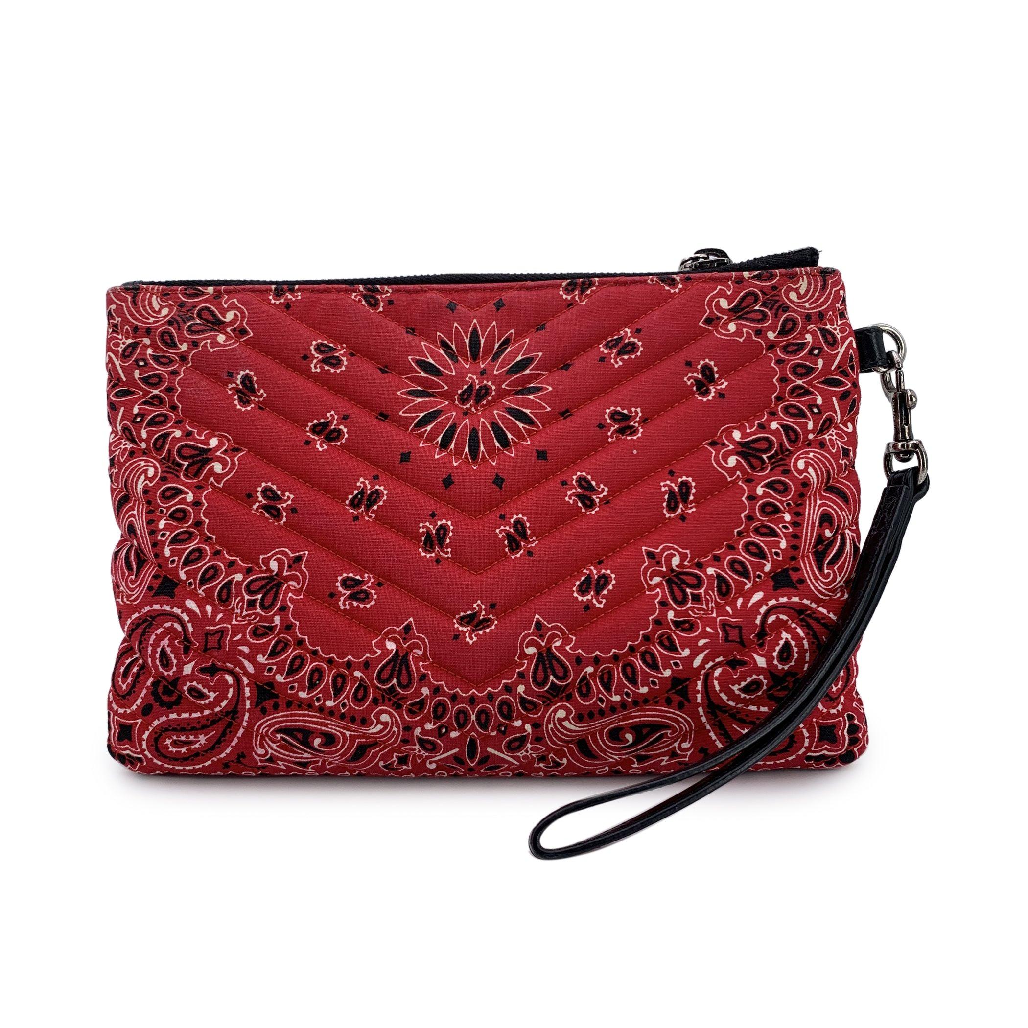 Rouge Saint Laurent pochette/pochette en toile imprimée bandana rouge en vente