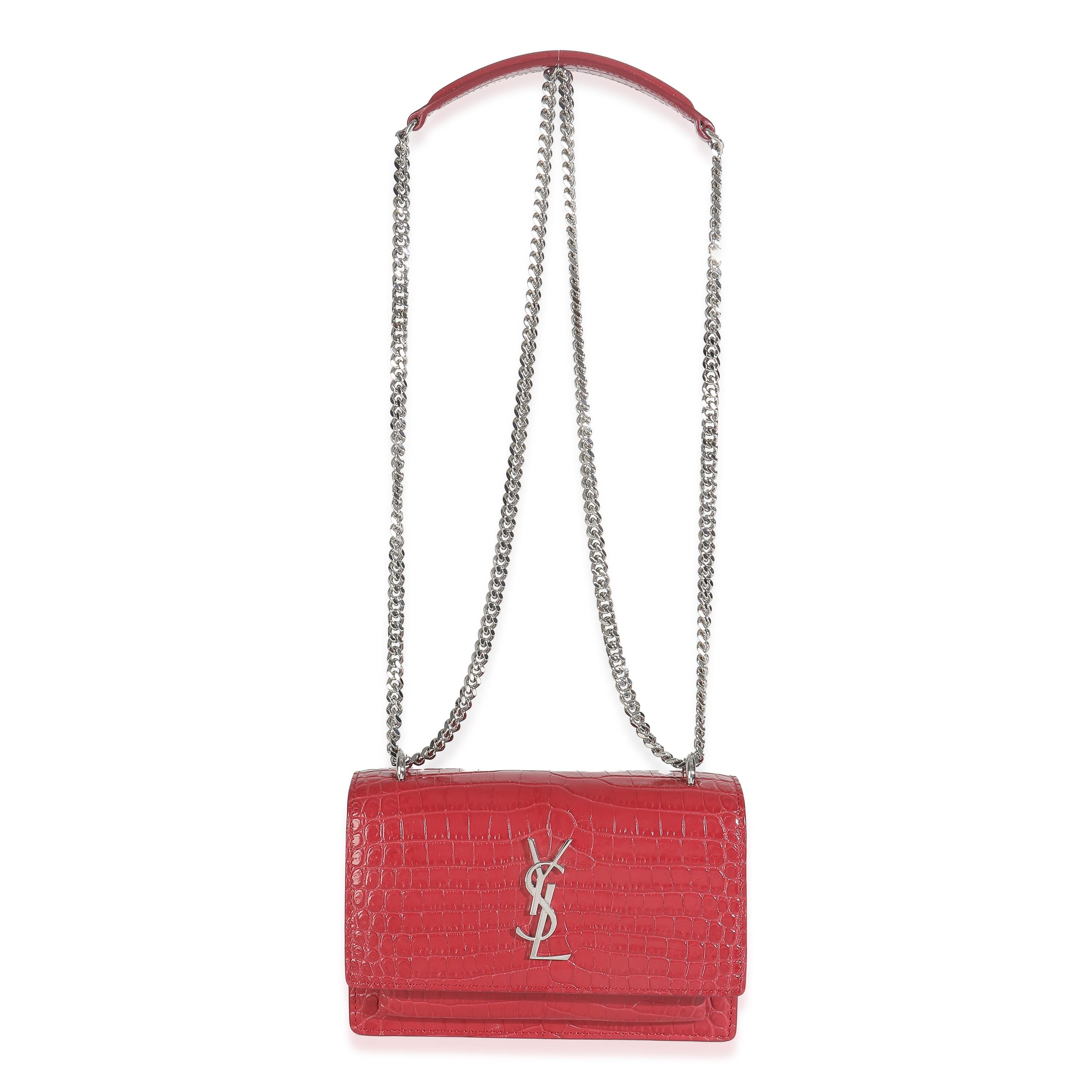 Saint Laurent Red Calfskin Crocodile Embossed Monogram Sunset Chain Wallet in vendita 1