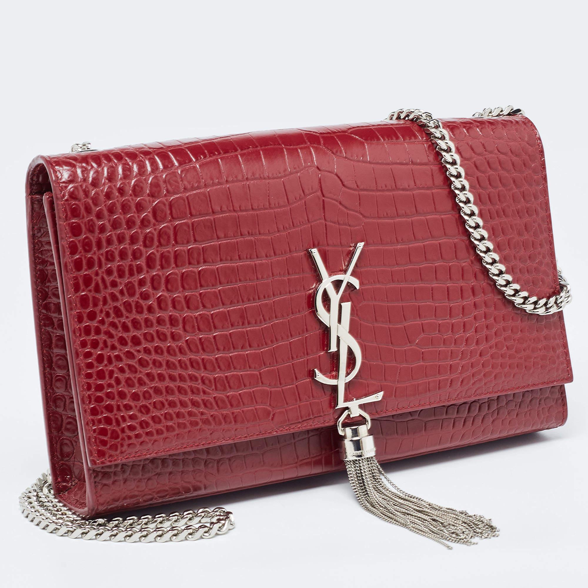 Saint Laurent Red Croc Embossed Leather Medium Kate Tassel Bag In Good Condition For Sale In Dubai, Al Qouz 2