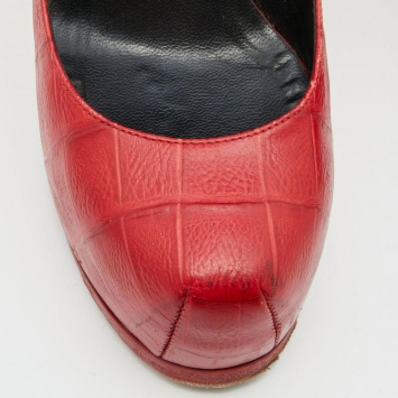 Saint Laurent Rot Krokodilgeprägtes Leder Tribtoo Plateau Pumps Größe 37 im Angebot 2