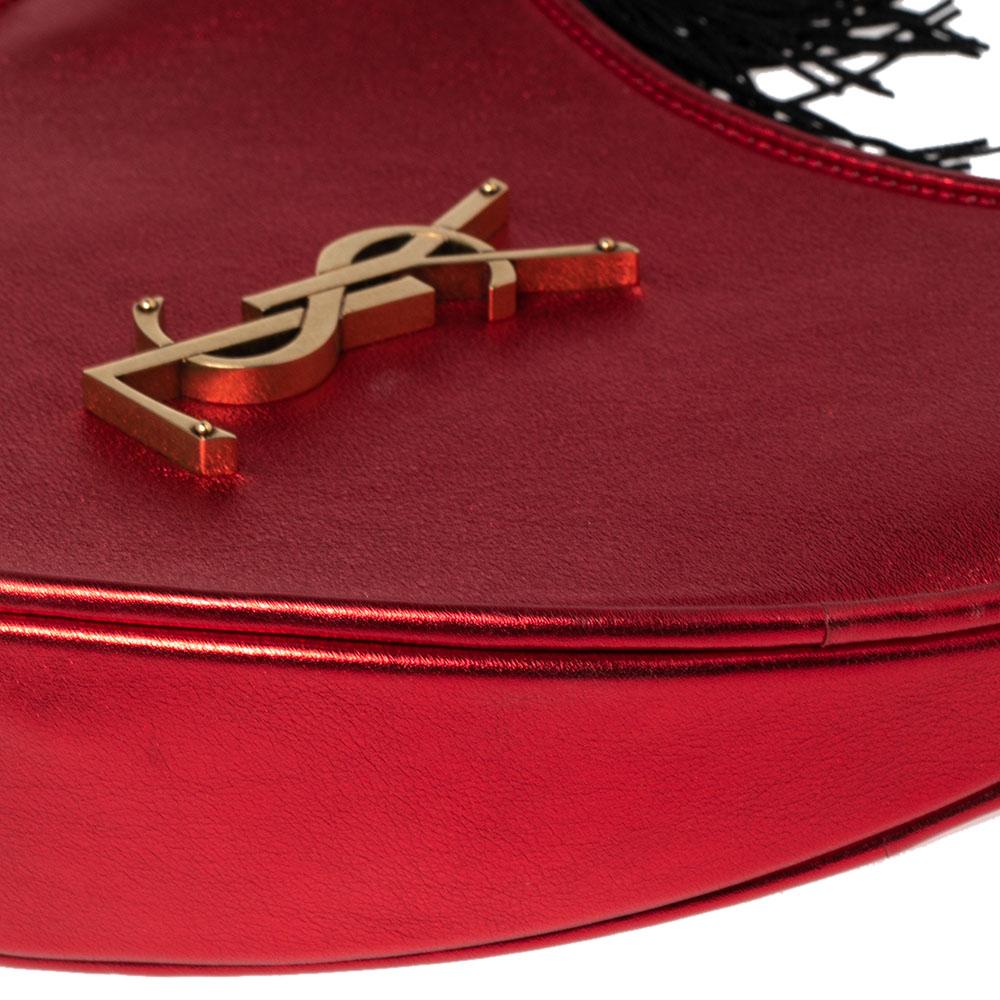 Saint Laurent Red Leather Heart Tassel Shoulder Bag In Good Condition In Dubai, Al Qouz 2