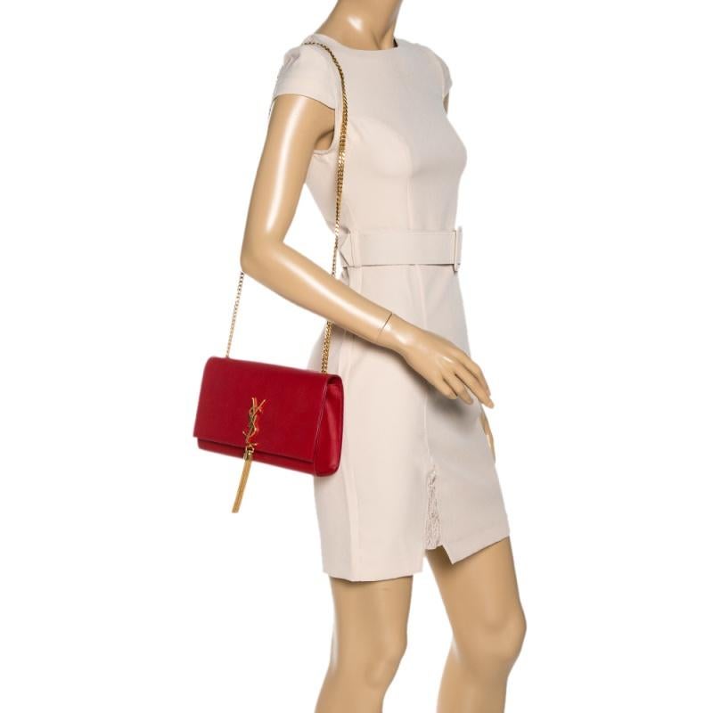 Saint Laurent Red Leather Medium Kate Tassel Shoulder Bag In Good Condition In Dubai, Al Qouz 2