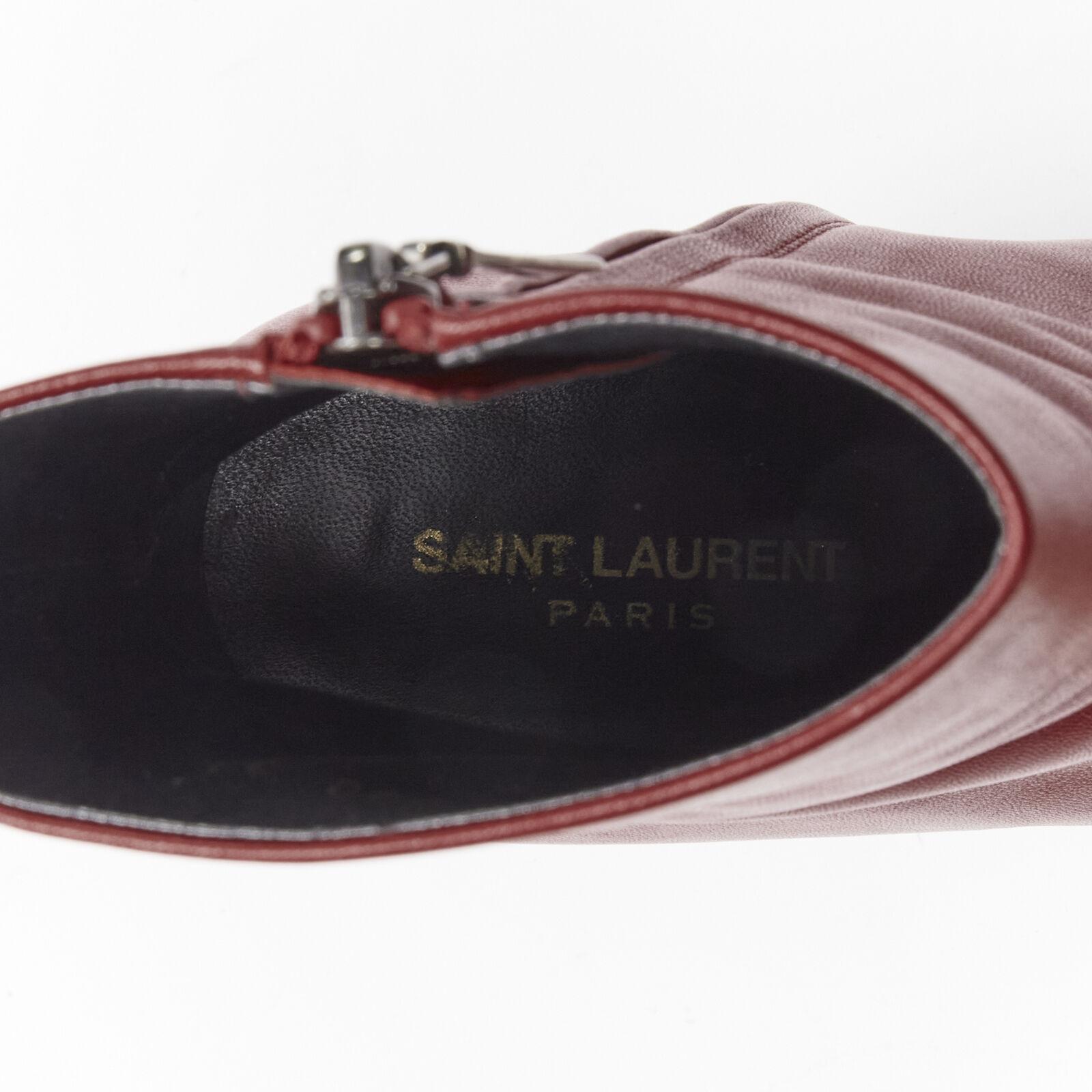 Bottines Saint-Laurent à talons en cuir rouge à bout pointu EU39 US9 en vente 4