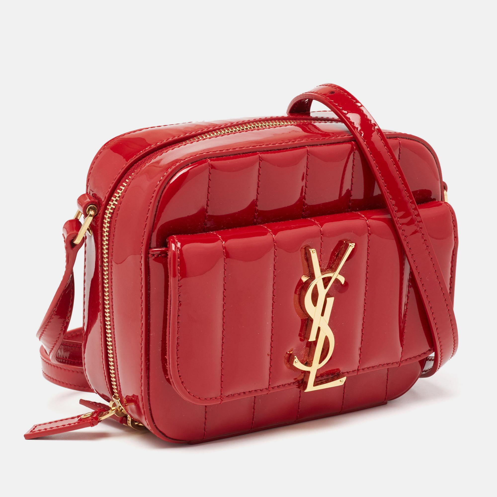 Saint Laurent Red Matelasse Patent Leather Toy Vicky Camera Crossbody Bag In Excellent Condition In Dubai, Al Qouz 2