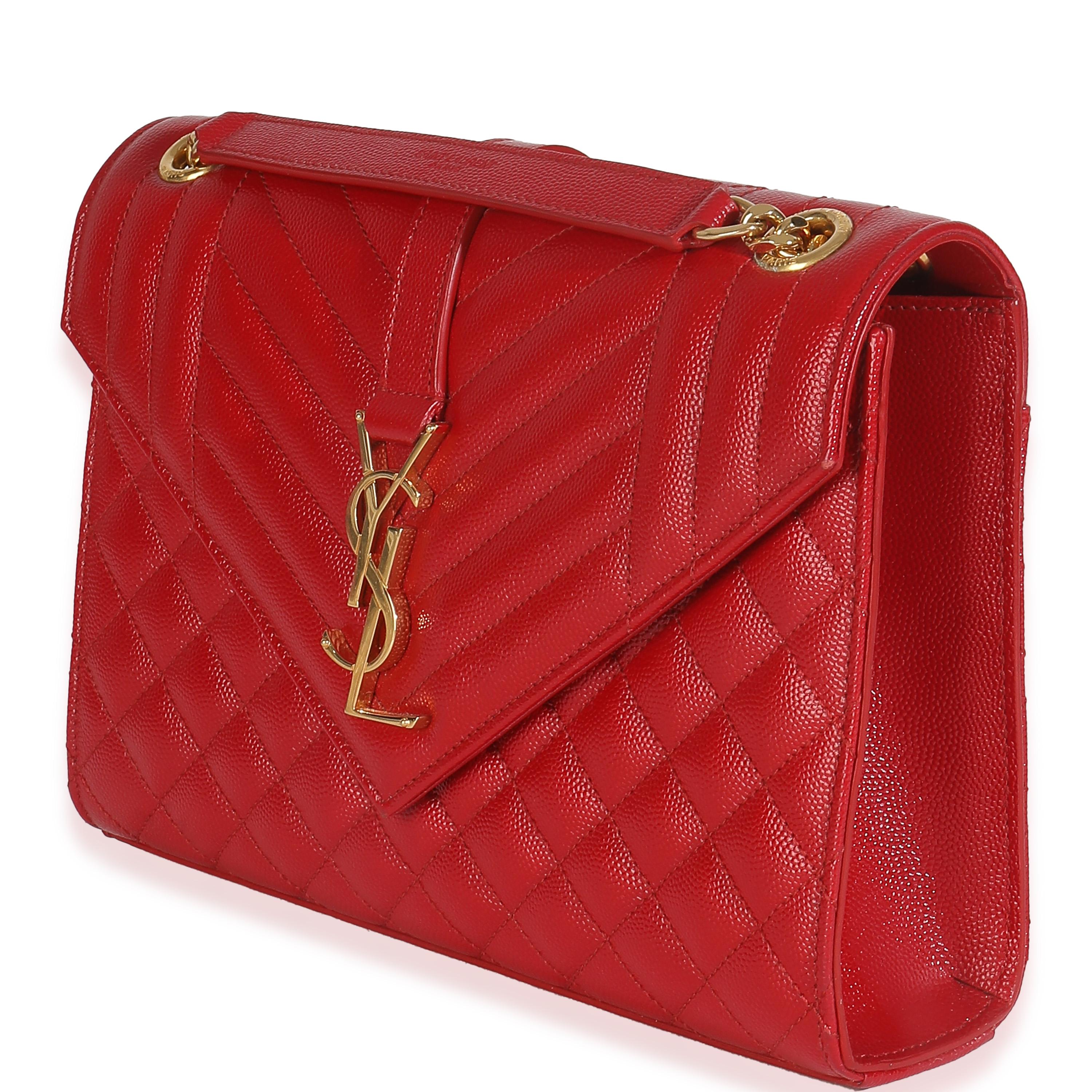 Saint Laurent Rouge Monogram Matelasse Medium Envelope Chain Bag Pour femmes en vente