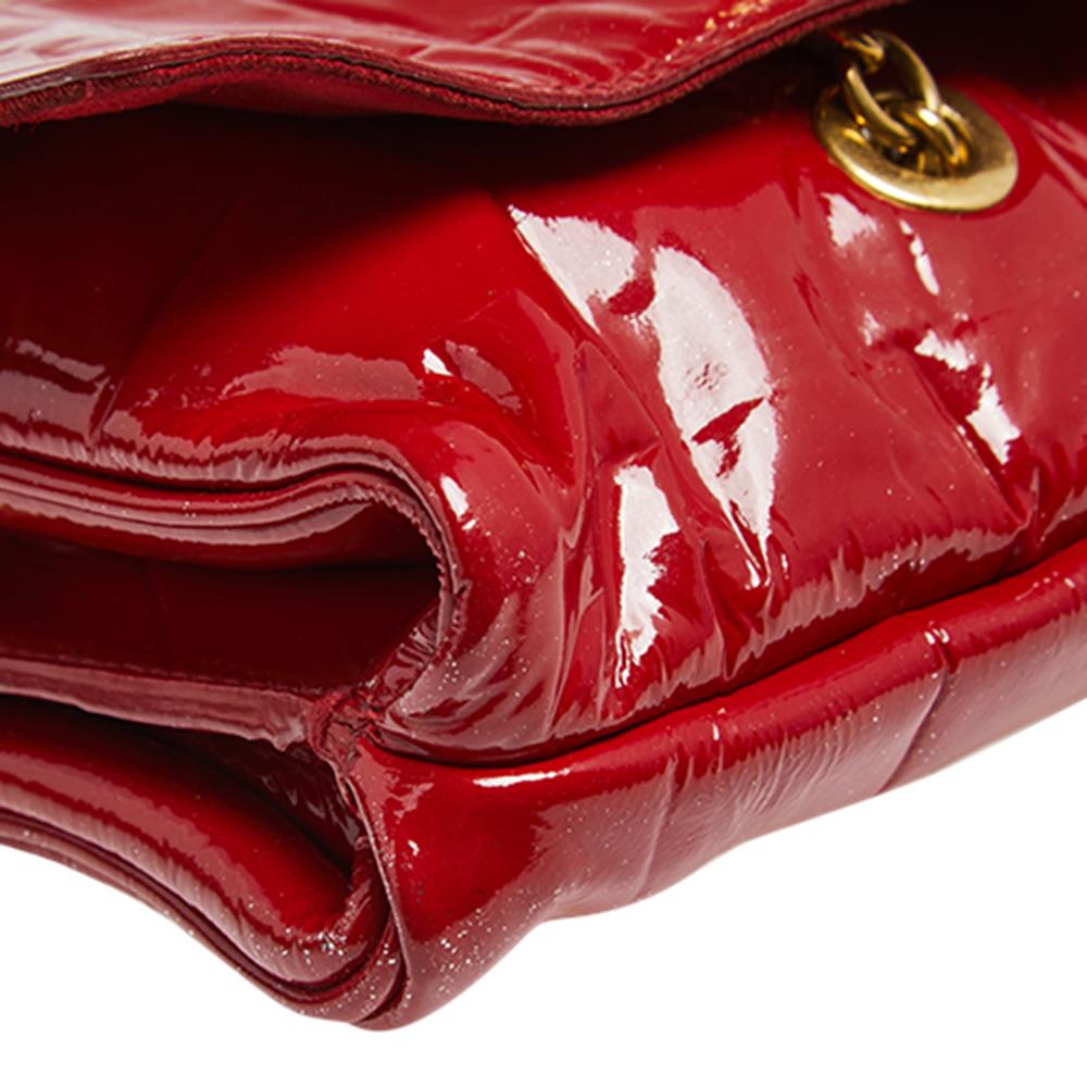 Saint Laurent Red Patent Leather Crossbody Bag In Good Condition In Dubai, Al Qouz 2