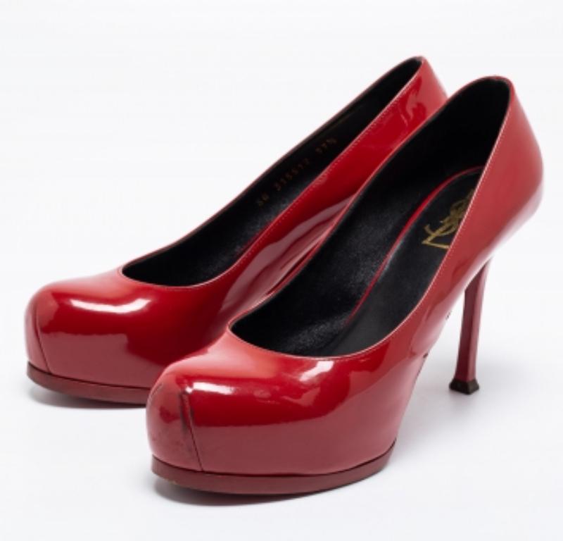 Saint Laurent Bombas de plataforma Tribtoo de charol rojo talla 37.5 en venta 3