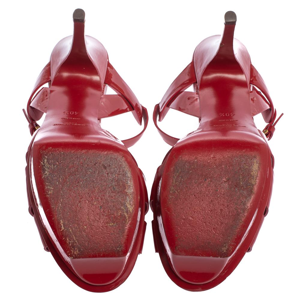 Saint Laurent Red Patent Leather Tribute Platform Ankle Strap Sandals Size 40.5 In Good Condition In Dubai, Al Qouz 2