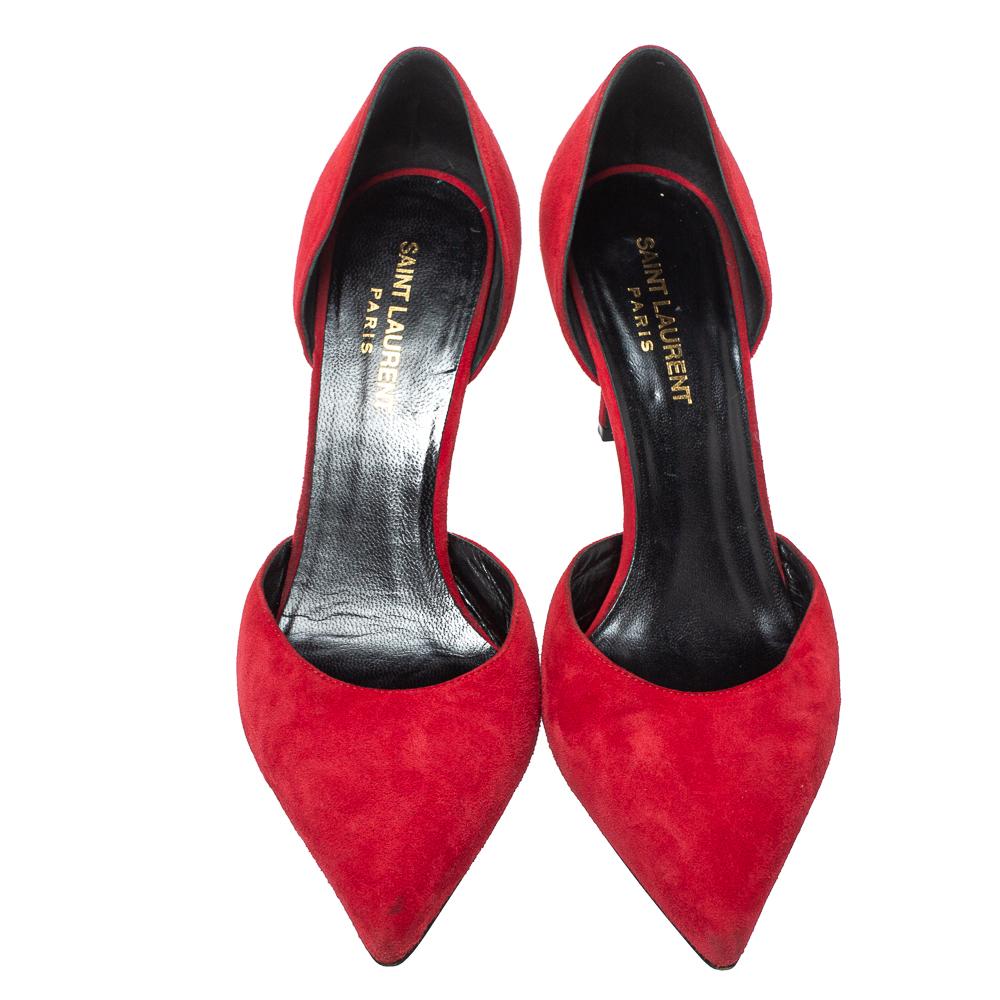 This pair of pumps by Saint Laurent will let you make the most amazing style statement. Crafted from suede, they feature clean cuts, pointed toes, and slim heels. Add a subtle touch of magic to your look by donning these red pumps.

