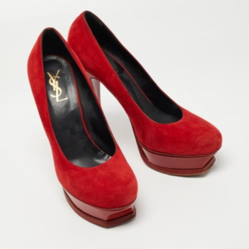 Exhibit an elegant style with this pair of pumps. These elegant shoes are crafted from quality materials. They are set on durable soles and sleek heels.