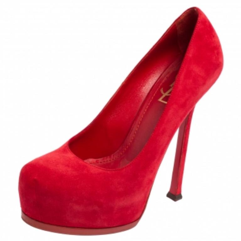 Saint Laurent Tribtoo escarpins à plateforme en daim rouge taille 37,5 Bon état - En vente à Dubai, Al Qouz 2
