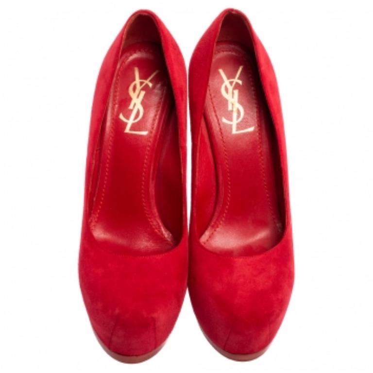 Saint Laurent Tribtoo escarpins à plateforme en daim rouge taille 37,5 en vente 1