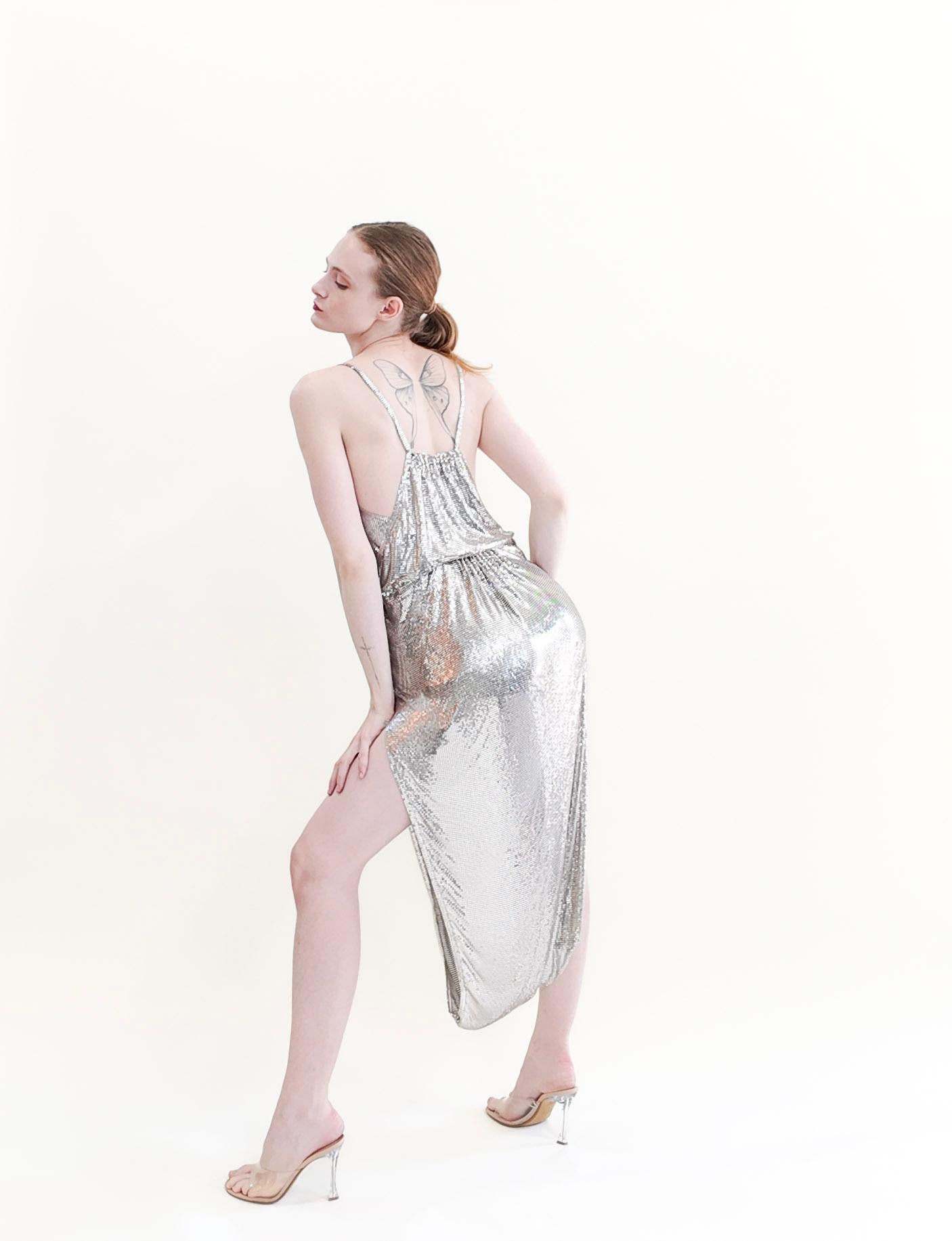 Saint Laurent Tuta in maglia argentata Resort 2020 In condizioni ottime in vendita a Los Angeles, CA