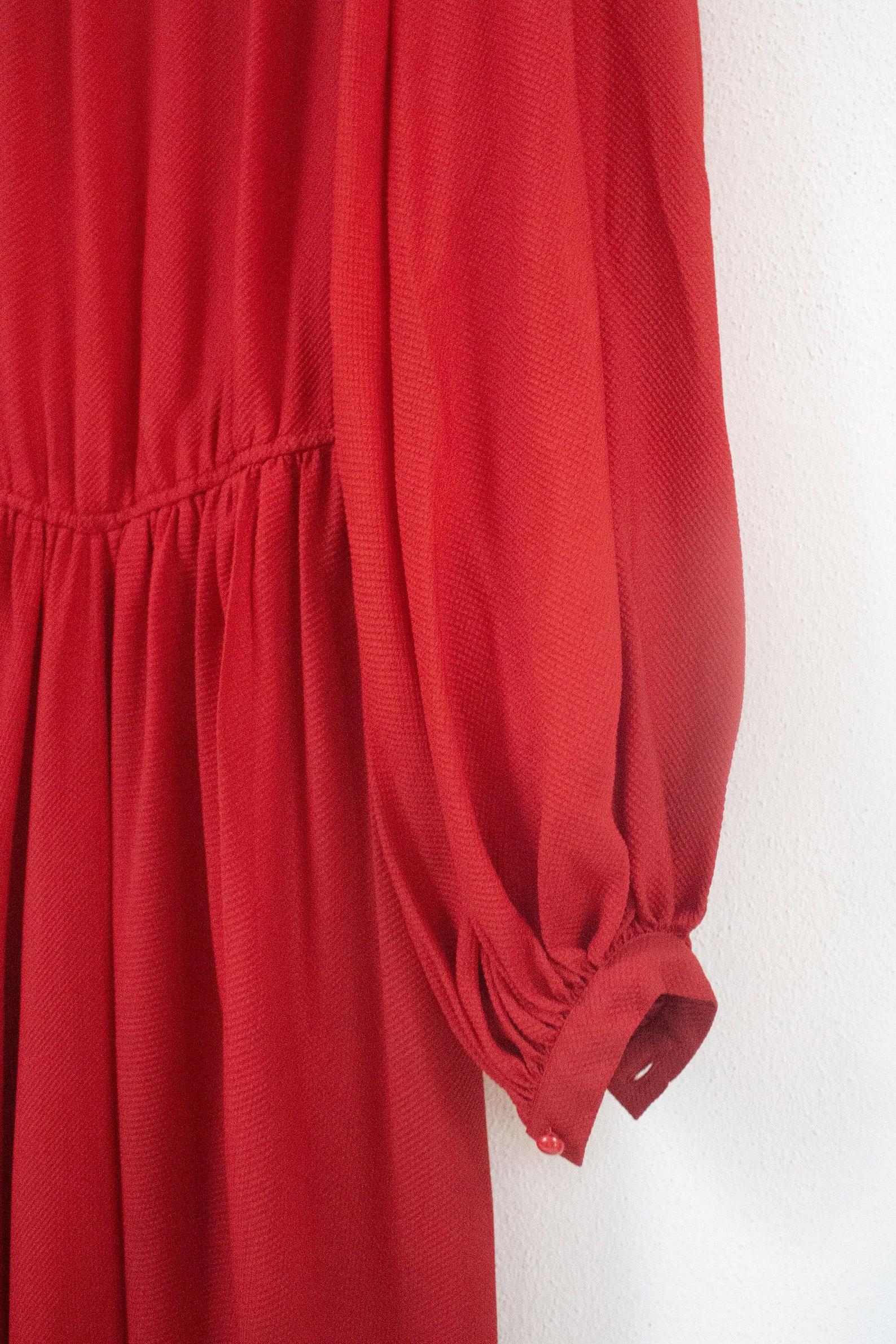 Women's Saint Laurent Rive Gauche 1977 red silk off shoulders midi dress bishop sleeves  For Sale
