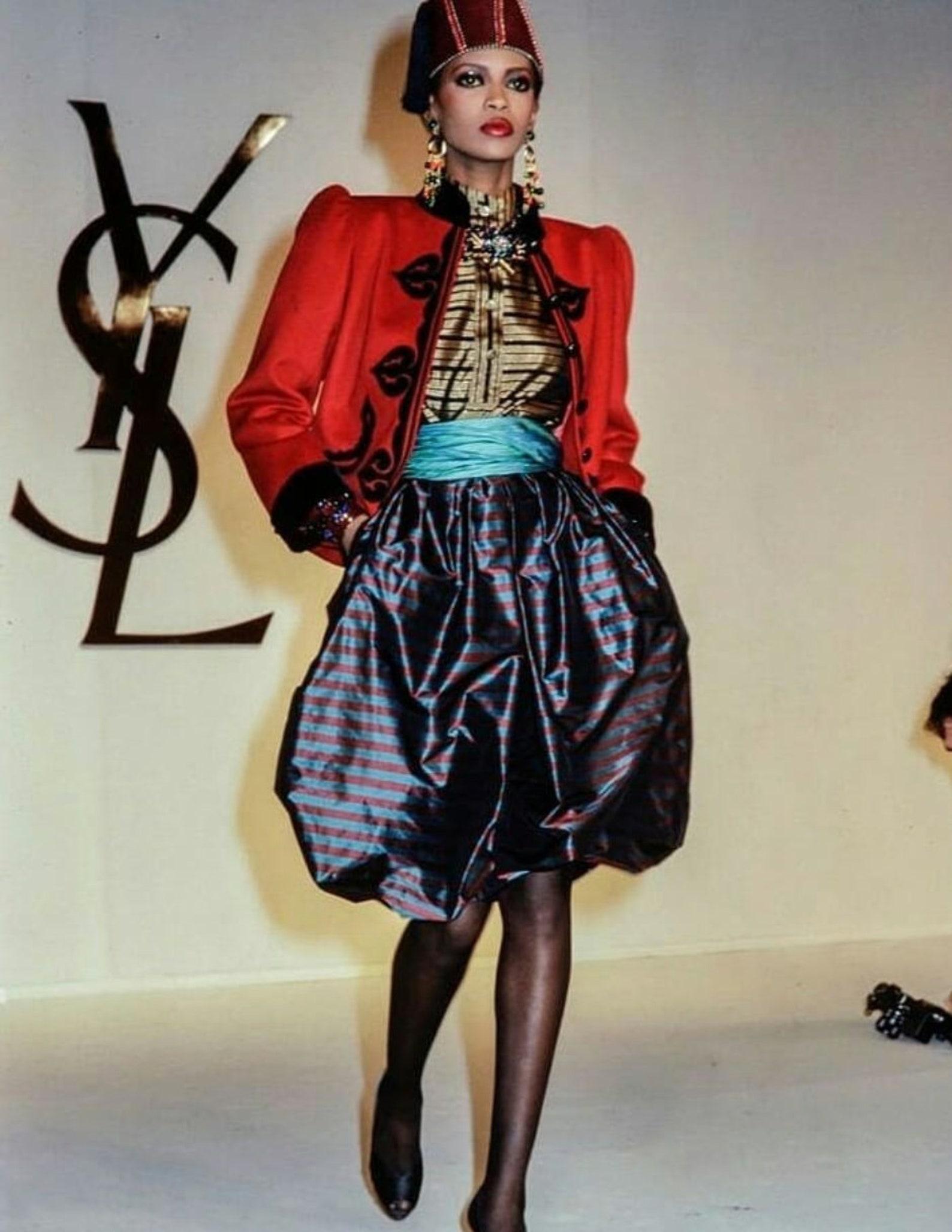 Saint Laurent Rive Gauche f/w 1982 blue and red striped taffeta pleated skirt For Sale 4