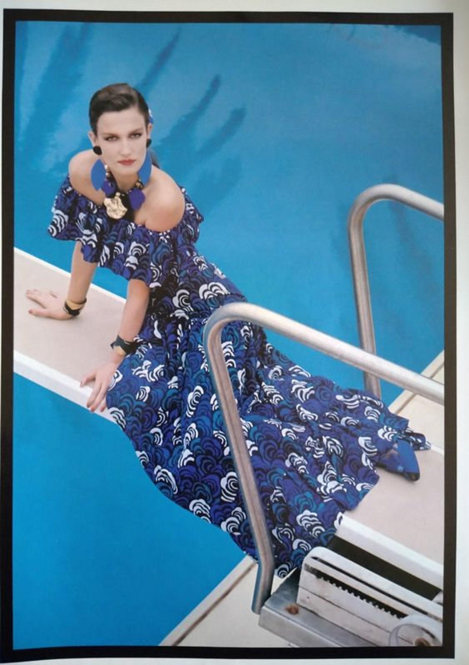 Saint Laurent Rive Gauche Frühjahr/Sommer 1983 Seidenkleid mit schulterfreiem Rüschenmuster  im Zustand „Hervorragend“ im Angebot in Milano, IT