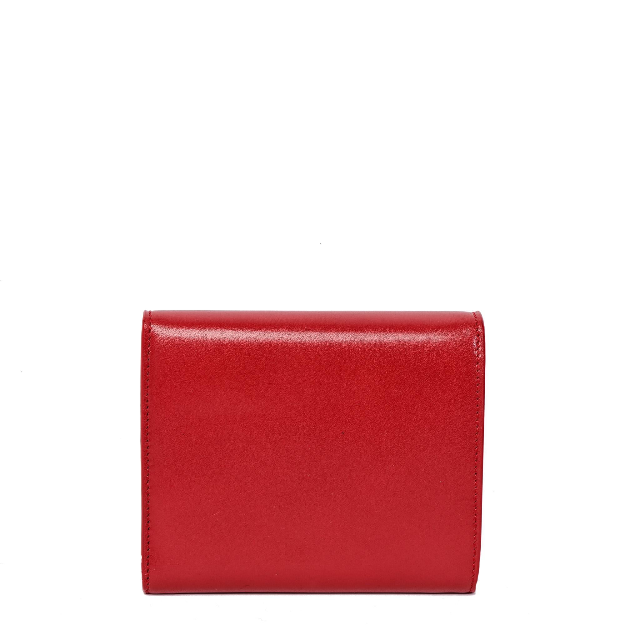 Saint Laurent Rouge Orient Glänzendes Glattleder Kompakte Brieftasche mit Doppelfalz (Rot) im Angebot