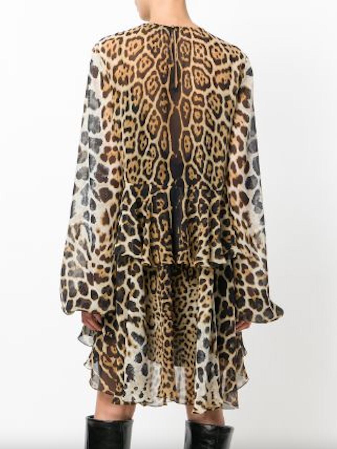 Saint Laurent Ruffles Leopard Print Silk Chiffon Long Sleeve Dress Size 38 In New Condition In Paradise Island, BS