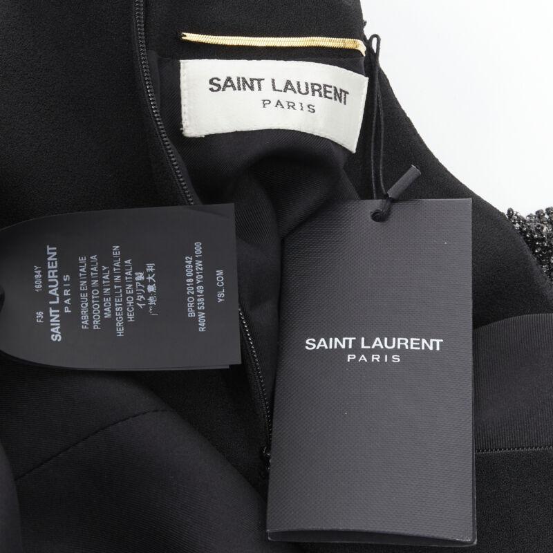 SAINT LAURENT Vestido con cinturón y hombreras de cota de malla negro FR38 S en venta 7
