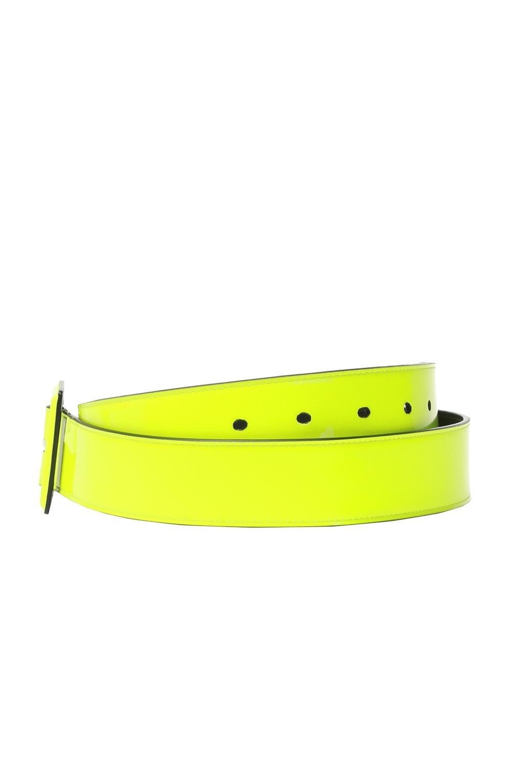 Saint Laurent Runway Neon Yellow Square Buckle Patent Leather Belt

As seen on the Runway, this belt will easily brighten up your wardrobe. Featuring neon yellow laminated leather and a square buckle. Brand new. Made in Italy.

Size: 75