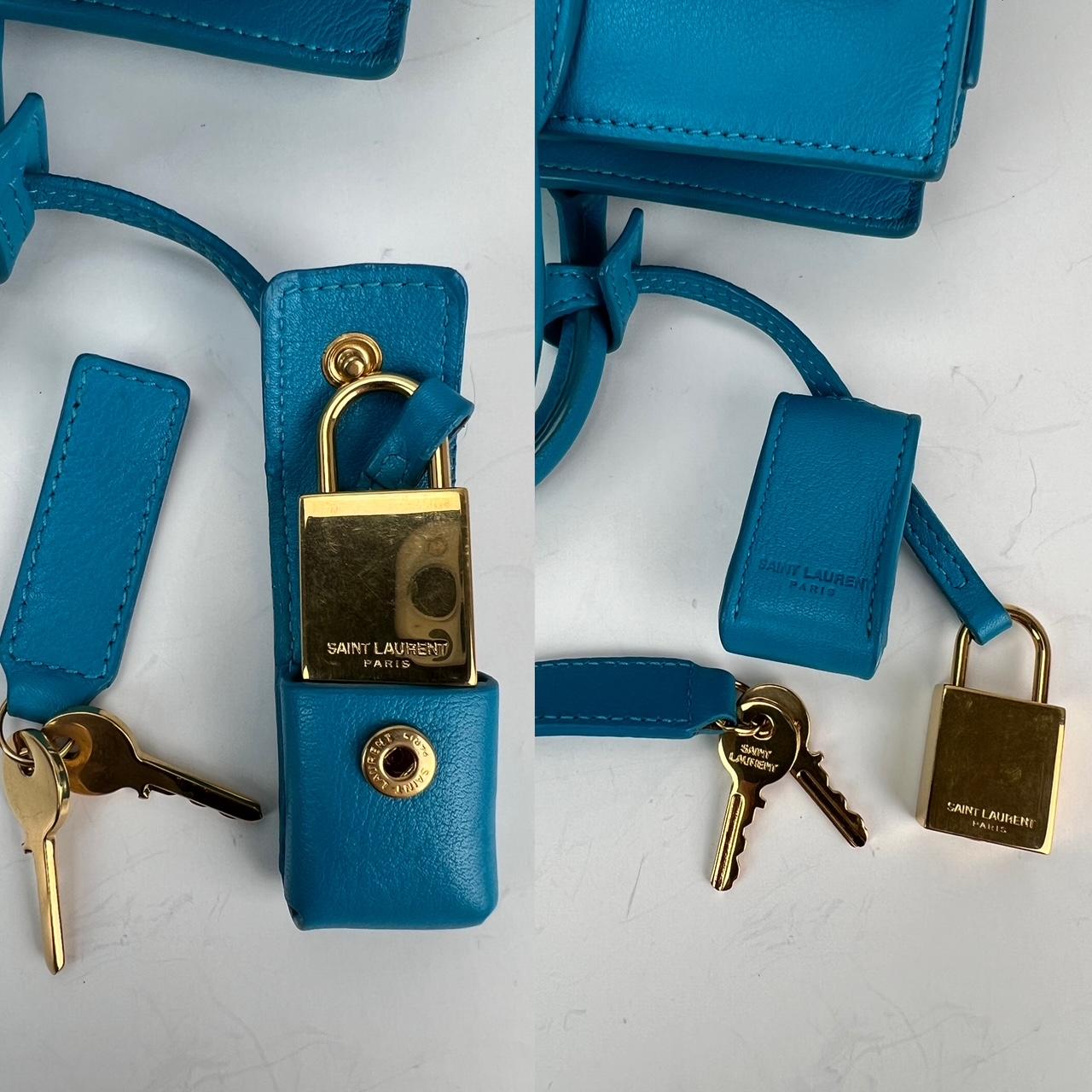 Saint Laurent Sac De Jour Blue Leather Crossbody Hand Bag In Excellent Condition For Sale In Freehold, NJ