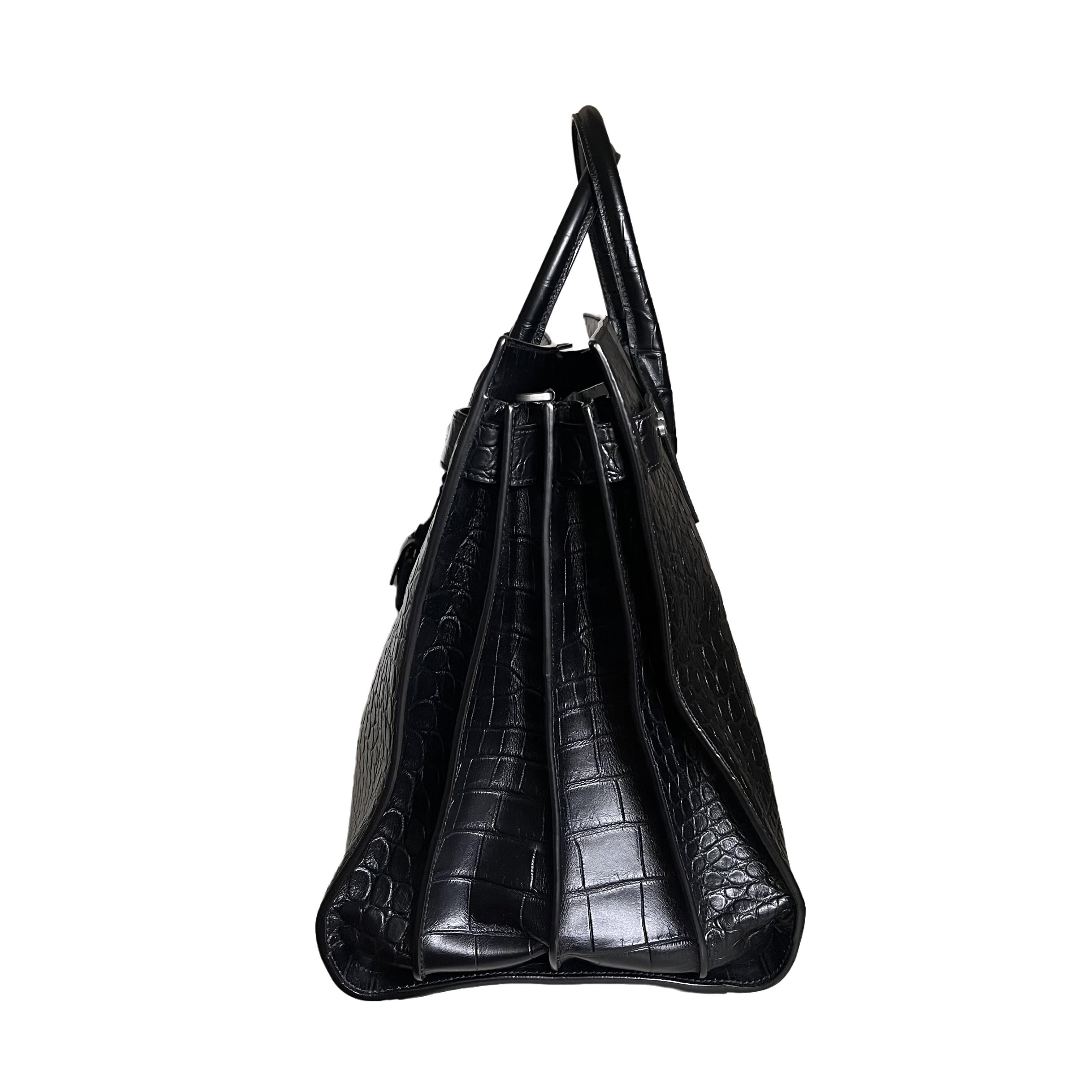 Saint Laurent Sac De Jour Große schwarze Handtasche aus Leder mit Krokodilprägung für Damen oder Herren im Angebot