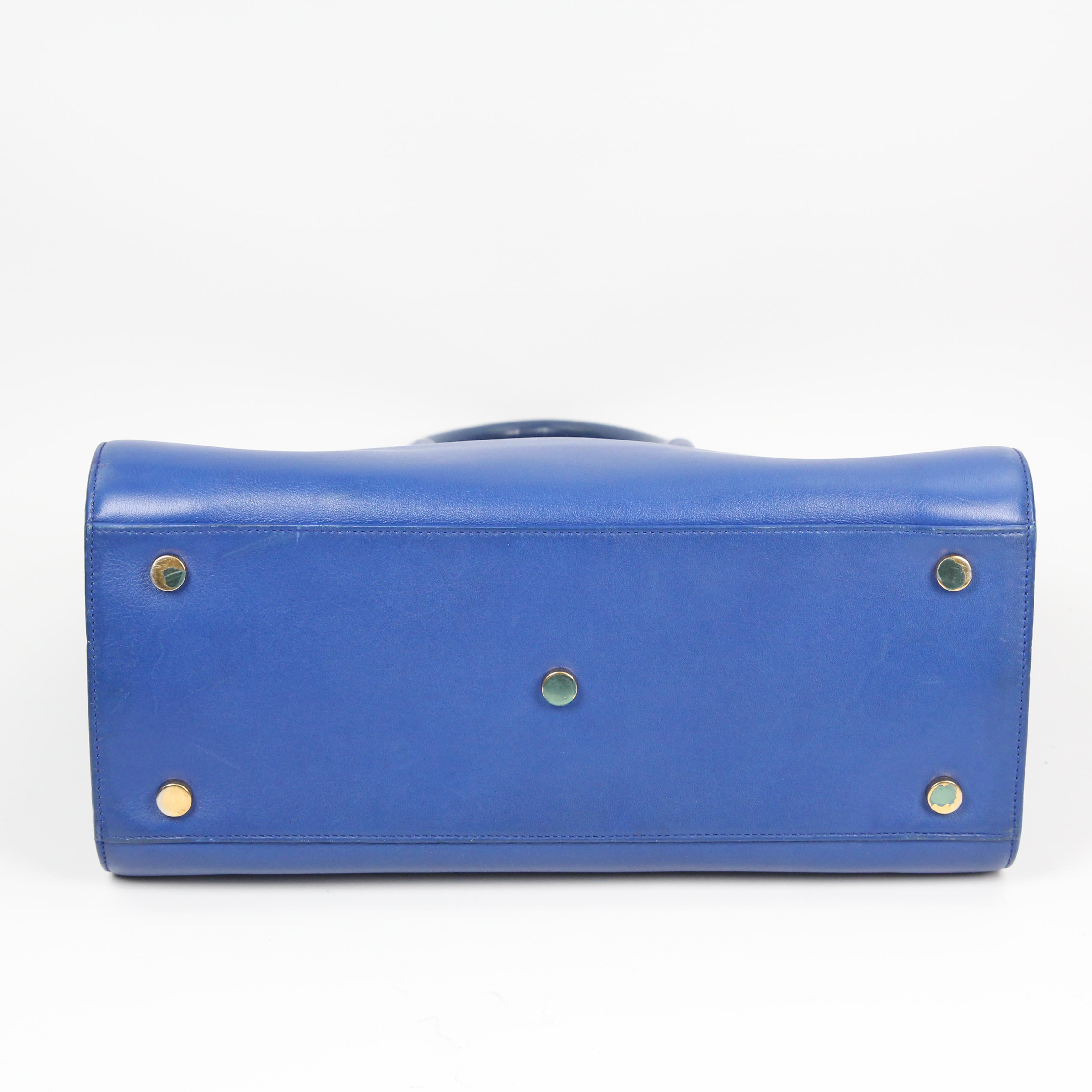 Saint Laurent Sac de Jour leather handbag For Sale 13