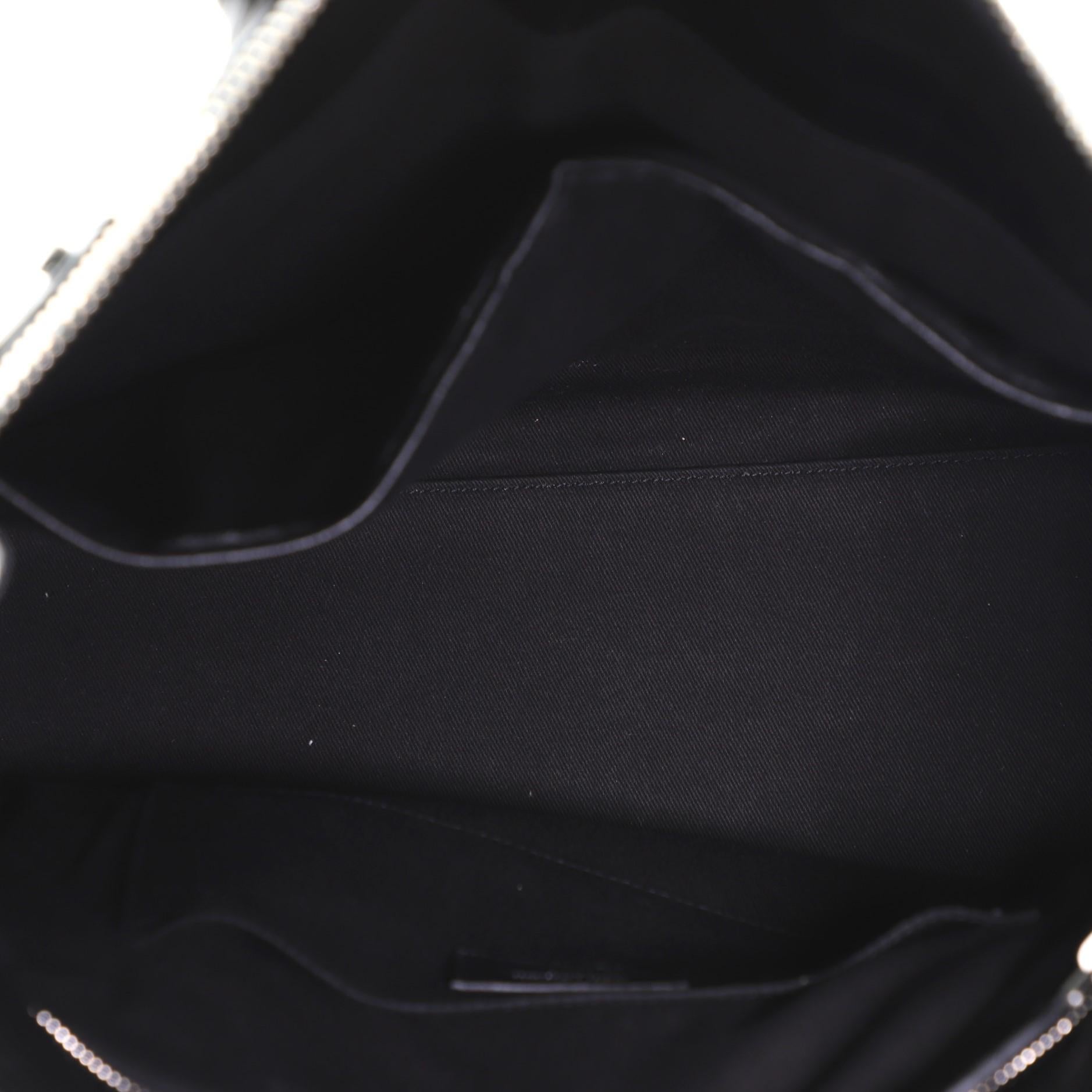 sac de jour thin large bag in grained leather