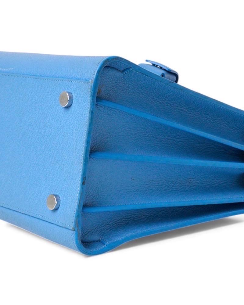 Saint Laurent Sac De Jours Small Granulata Azzurra en vente 5