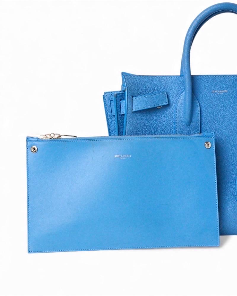 Saint Laurent Sac De Jours Small Granulata Azzurra en vente 15