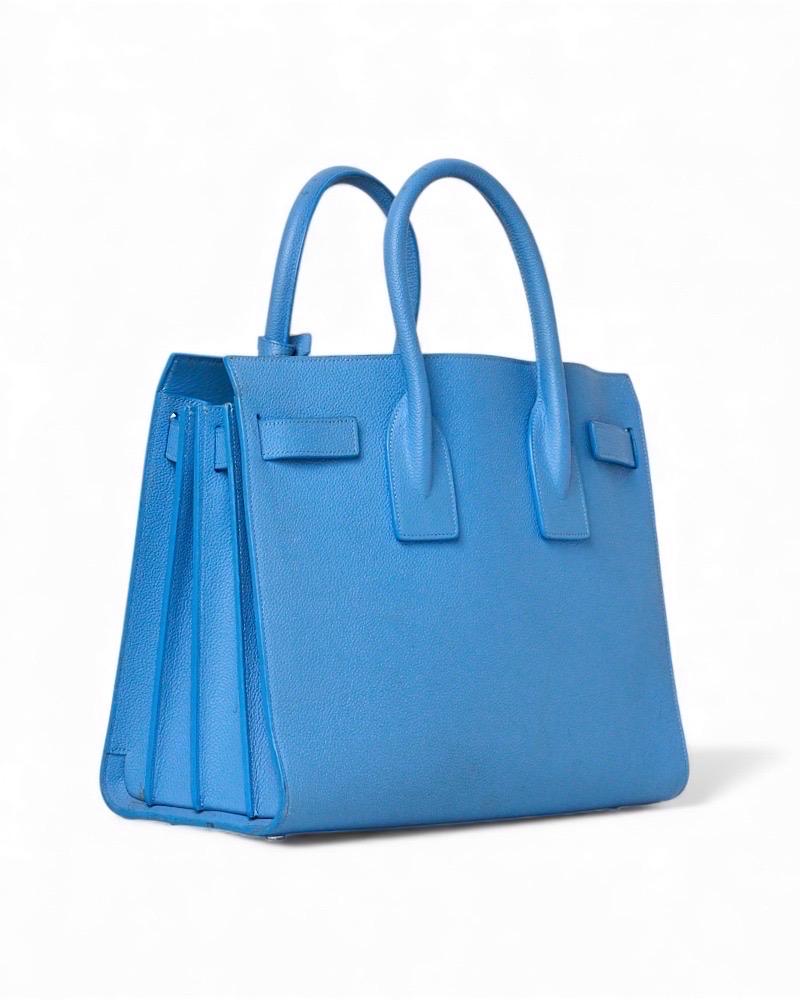Saint Laurent Sac De Jours Small Granulata Azzurra en vente 1