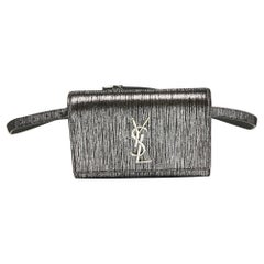 Saint Laurent Silber/Schwarze Kate Gürteltasche aus Wildleder Kate