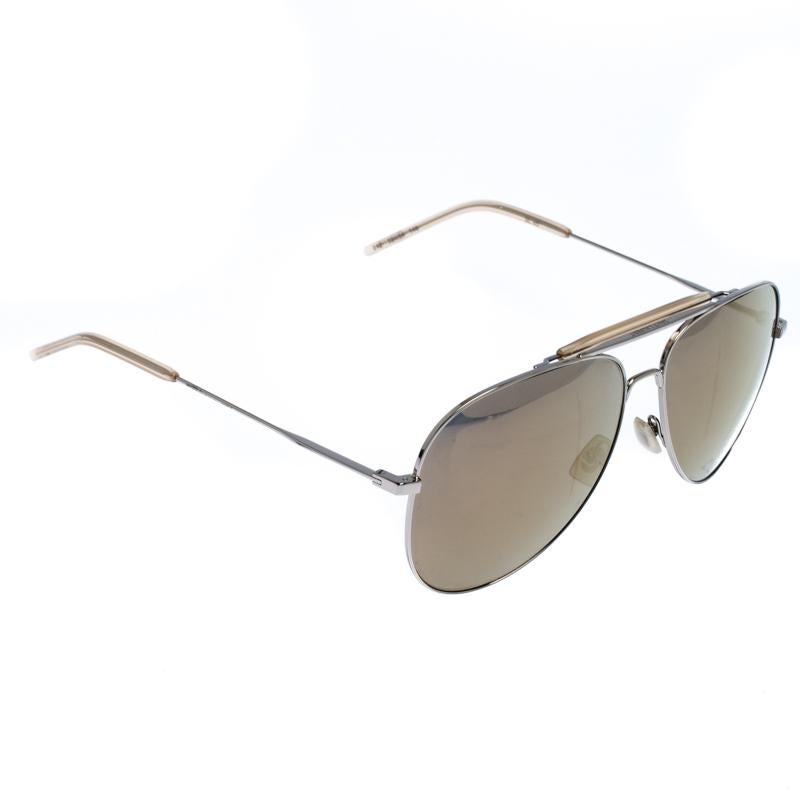 Luxury accessories are always a prize to own as they are designed to last and also to make you look fashionable. This creation from Saint Laurent is a great example. It comes with a classic aviator frame fitted with mirrored lenses offering ample
