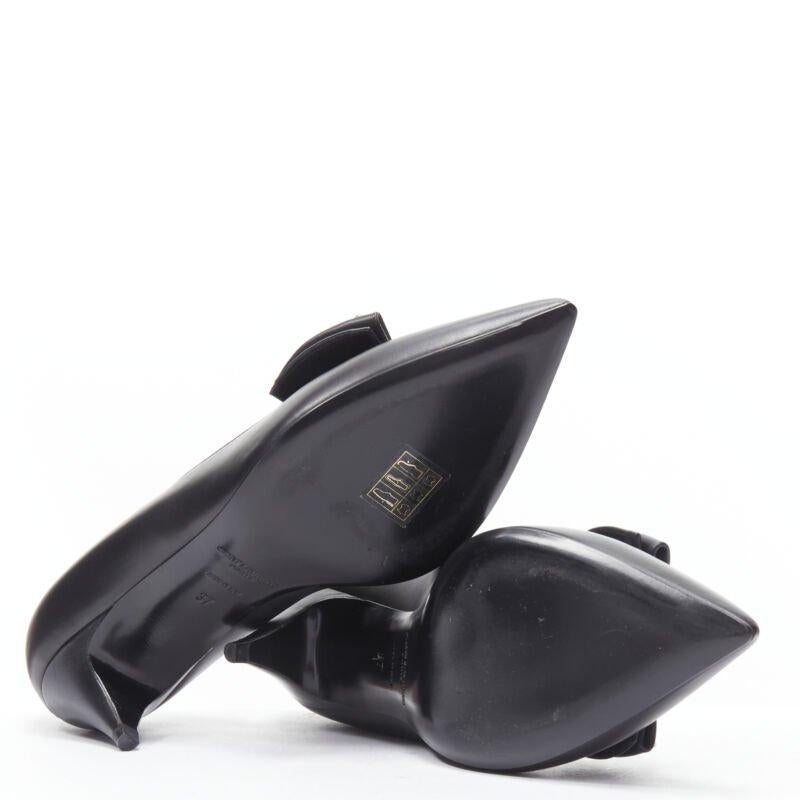 SAINT LAURENT argento con borchie e fiocco, punta della pompa EU37 in vendita 7