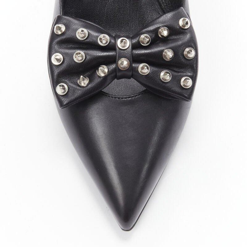 SAINT LAURENT argento con borchie e fiocco, punta della pompa EU37 in vendita 2