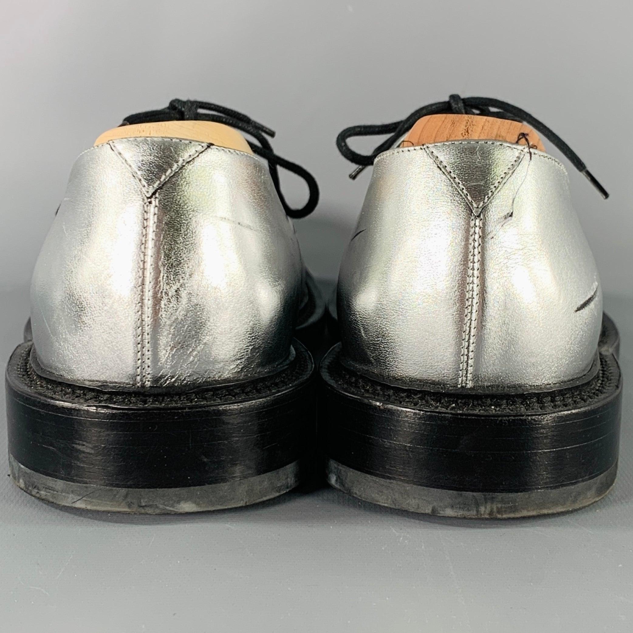 SAINT LAURENT Size 10 Silver Metallic Leather Derby Lace-Up Shoes In Good Condition For Sale In San Francisco, CA